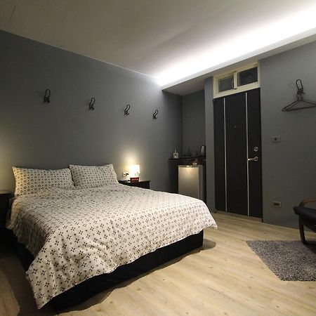 Ferienwohnung Midtown Retreat Taipeh Exterior foto